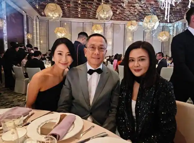 刘恺威前女友与关之琳同框豪门婚姻低调嫁入已12年细节曝光