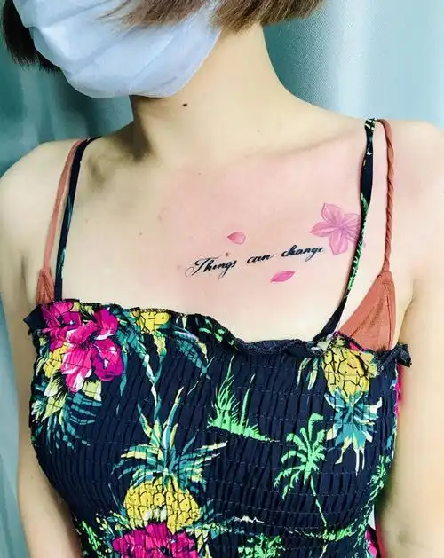 dl胸前英文纹身图片胸部老传统纹身图案