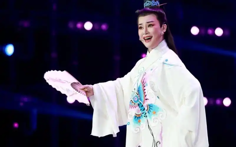 【越剧】擂响中华20190829现场《梁祝·忆十八》张琳 有丢丢车祸_哔哩