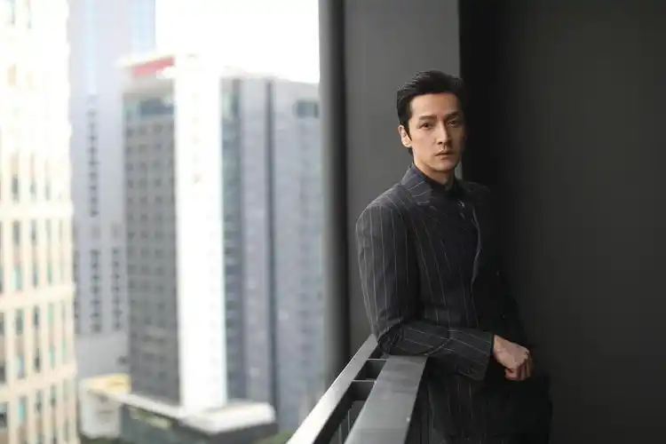 男神胡歌时尚帅气写真,图库-回车桌面