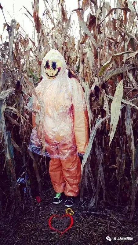 逛吃团妖魔鬼怪玉米地认真自嗨的欢乐恐怖之旅