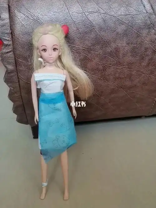 芭比的口罩连衣裙