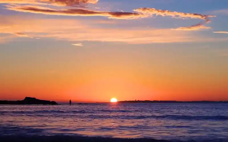 日落黄昏,落日余晖晚霞醉人,这里的夕阳,很美