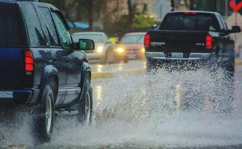 过年下雨天气怎么样_(要下雨了,天气怎么样)