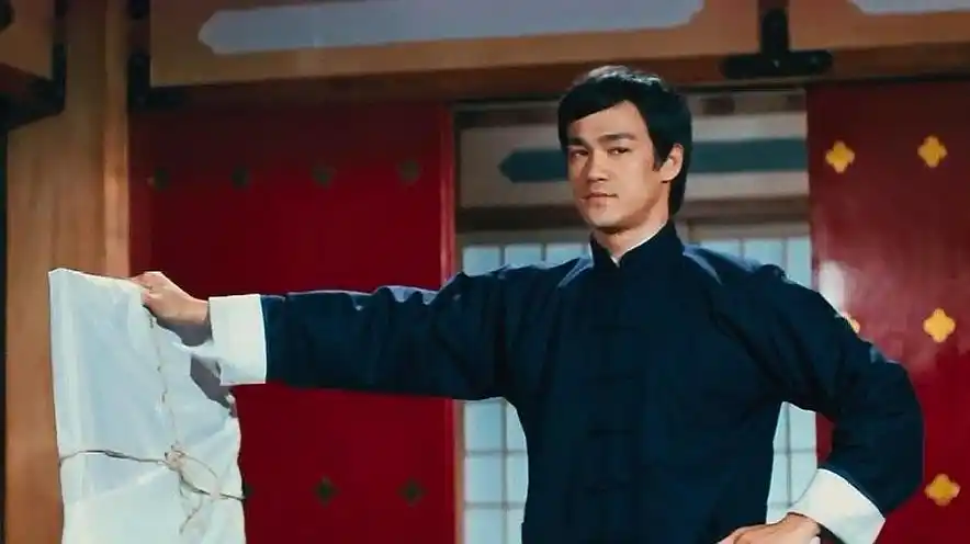 精武门:论中国功夫,我只服李小龙,不接受任何反驳