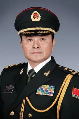 广州军区三名中将因体制编制调整和到龄被免去职务