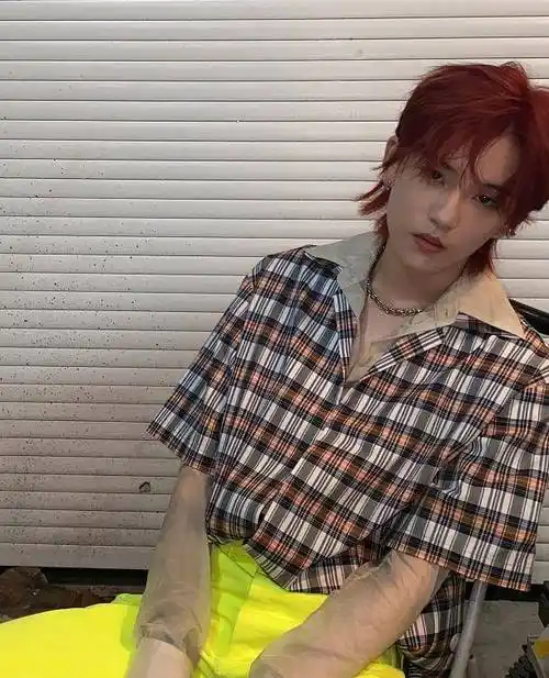 这届女团不好带,喻言的"满背"就算了,看到陆柯燃的刺青厉害了_个性