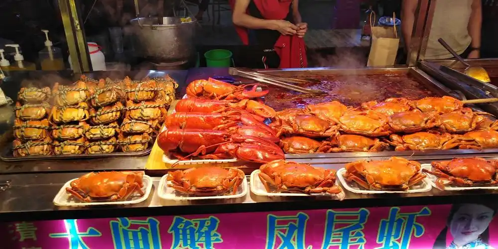 广西,越南游(一),南宁朝阳广场,中山路美食街夜景市.