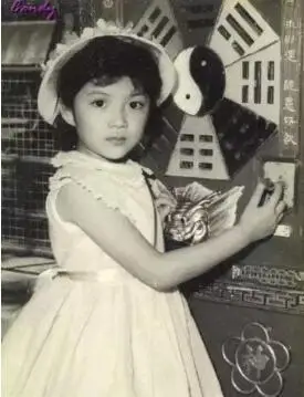 她曾比赵雅芝美,片酬能买下一条街却被亲妈逼疯!