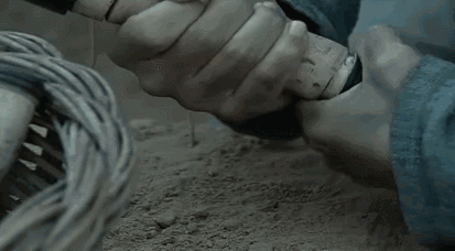 手榴弹能扔多远?别被影视剧骗了,扔不好把自己炸废了