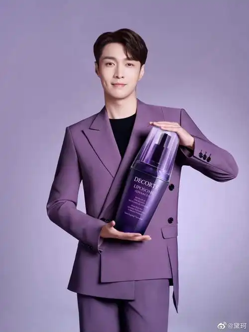 黛珂你是懂张艺兴的美的