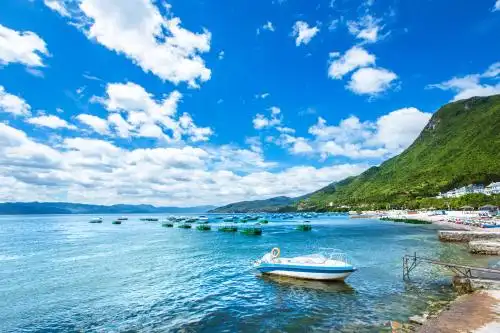 云南省玉溪市澄江县抚仙湖畔禄充波息湾景区
