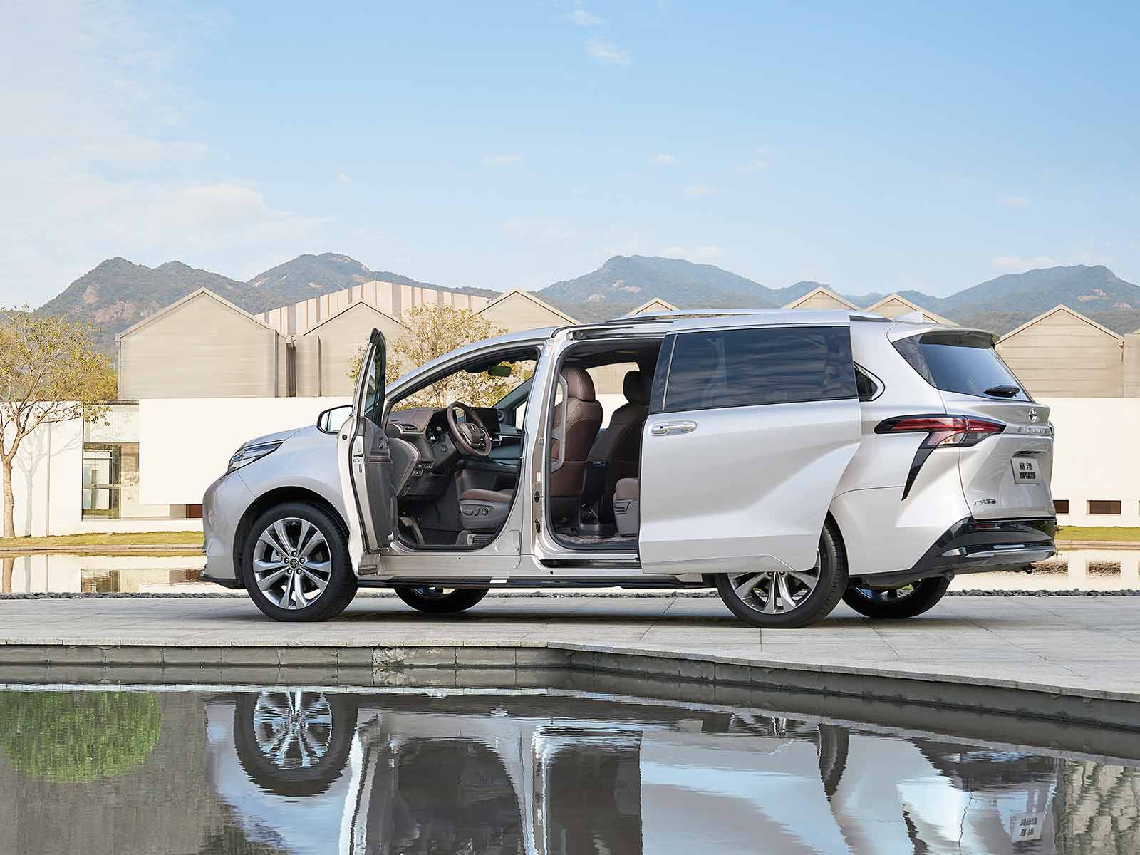 双侧电动侧滑门