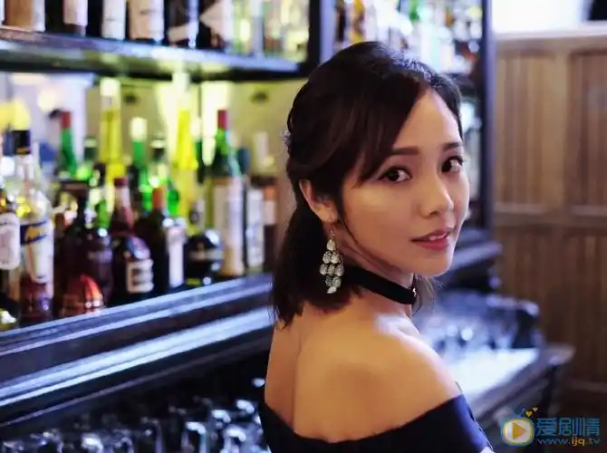 陈芷尤个人资料简介 陈芷尤早年背景资料 陈芷尤性感时尚写真