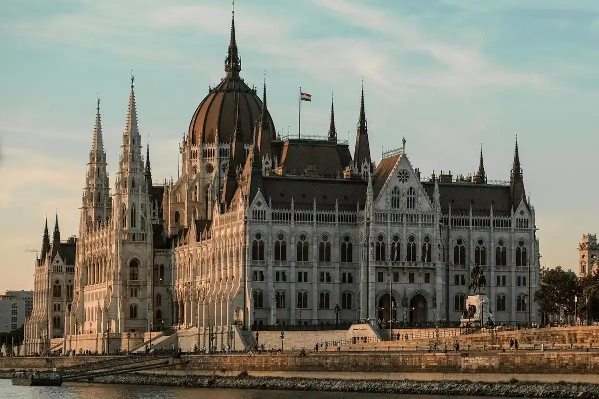 摄影 #街景随拍 #欧洲留学  - 抖音