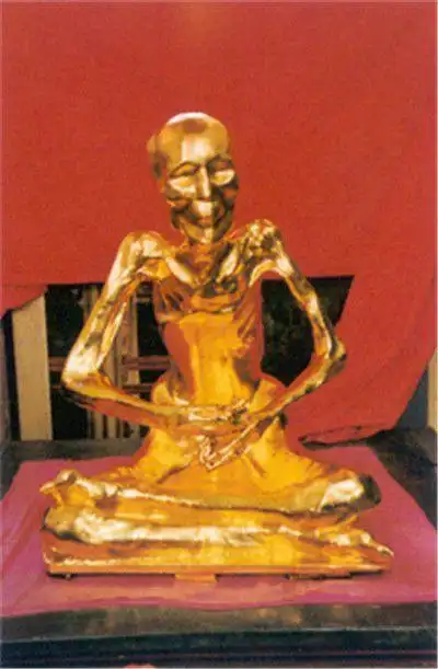 历史上首尊女肉身佛像圆寂后坐缸3年身体3处变化至今无解