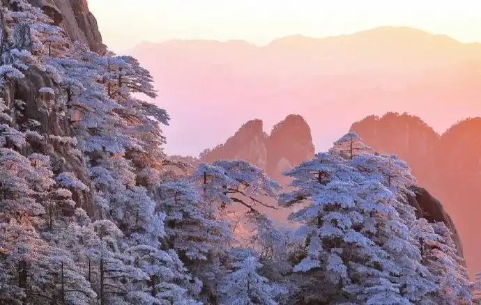 一组绝美的黄山雪景图片
