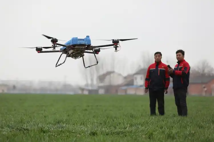 河南温县植保无人机助力春季麦田管理