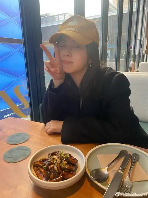 谭松韵晒plog告别二月