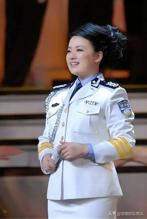 武警文工团三朵最美警花太惊艳了你喜欢哪一朵