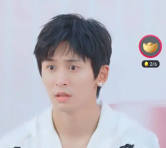 救命～张哲瀚小表情好!可!爱!