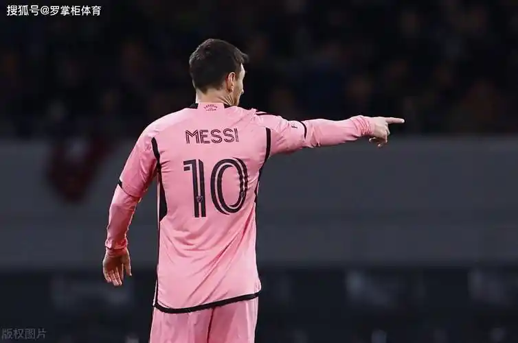 梅西原本在中国球迷心中有很高的地位,尤其是他带着阿根廷队在卡塔尔