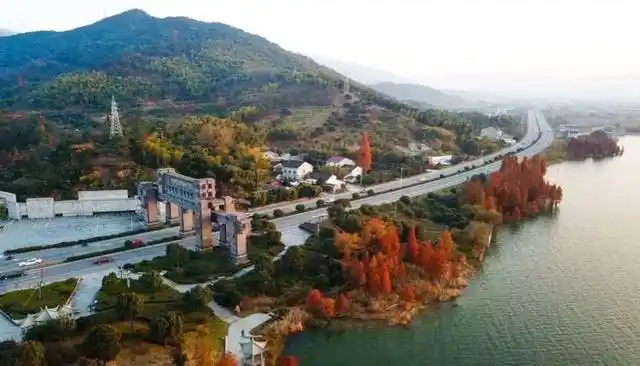 有一种生活叫梁弄