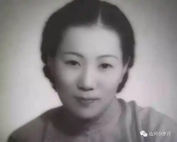后来,范秀美去上海流产,胡兰成给张爱玲写了一张条子,托青芸带范秀美