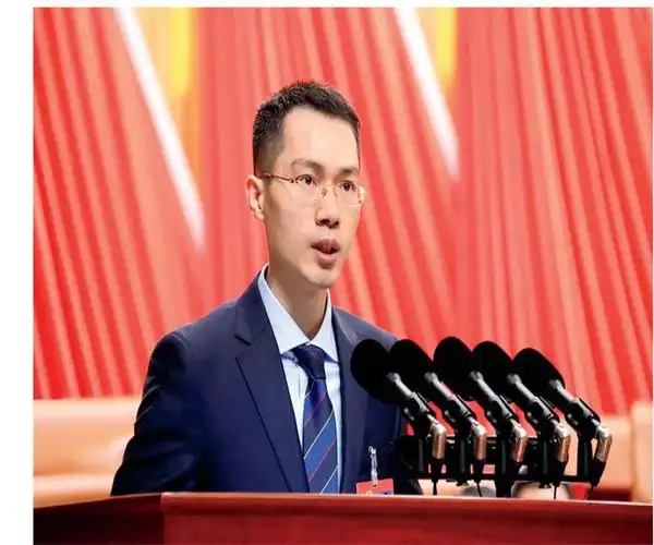 鸿星尔克吴荣照逆风翻盘