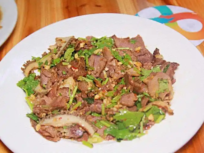 凉拌牛杂图片