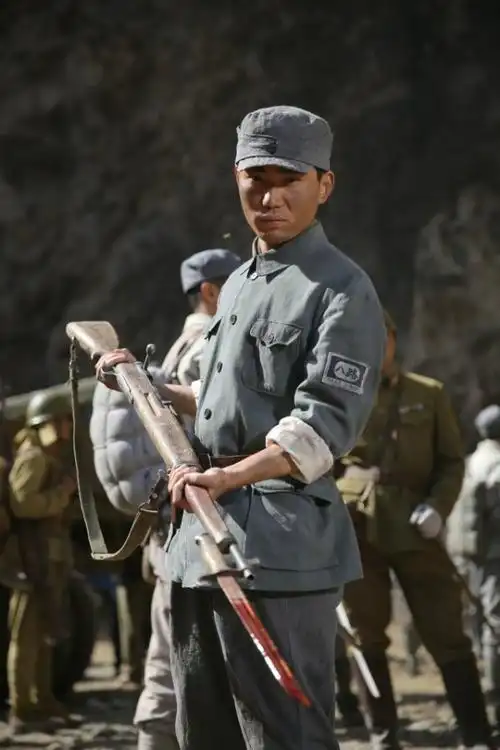 电视剧《东方战场》完美收官,祝之山演技爆发获好评!