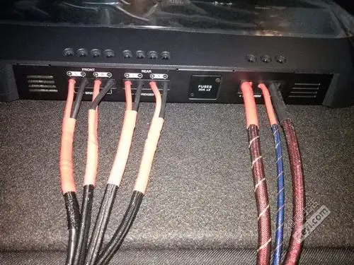 8,jbl club704功放接线到位.jpg