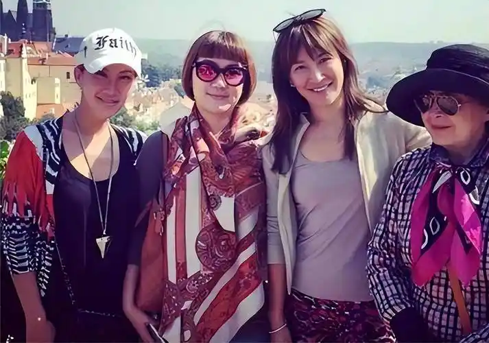 李玟就是因为渣男,又怎么样呢?_妈妈_生活_女儿