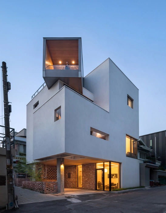 家居:住宅设计,日本东京的4层现代风格别墅住宅 转载自百家号作者