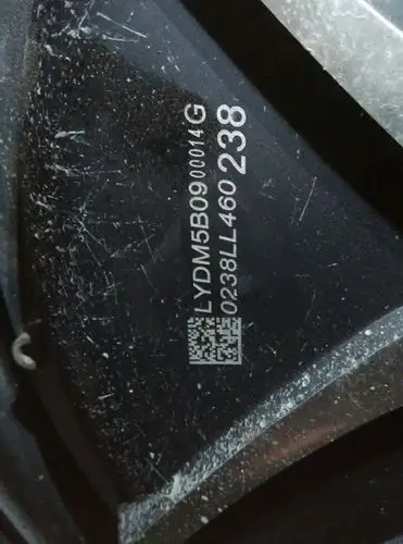 绿源电动车电机怎么看 日期 多少伏 多少瓦.