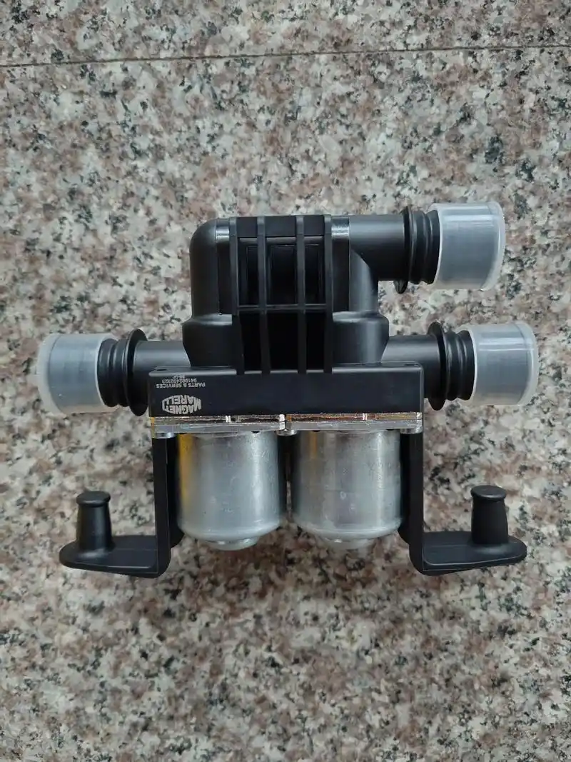 认识汽车零配件暖水阀