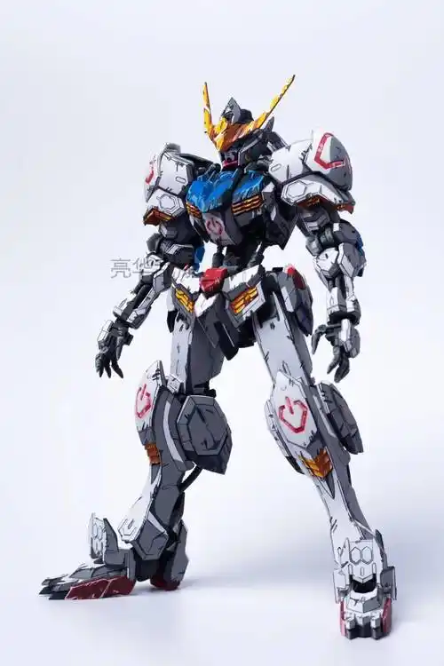 动画中的战斗效果get,mg巴巴托斯二次元战损涂装!_进行_公众_模型