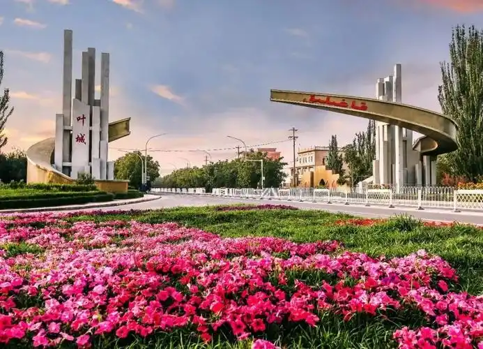 要闻 | 喀什地区各县历史上首档广播直播节目  叶城《昆仑之声》开播!