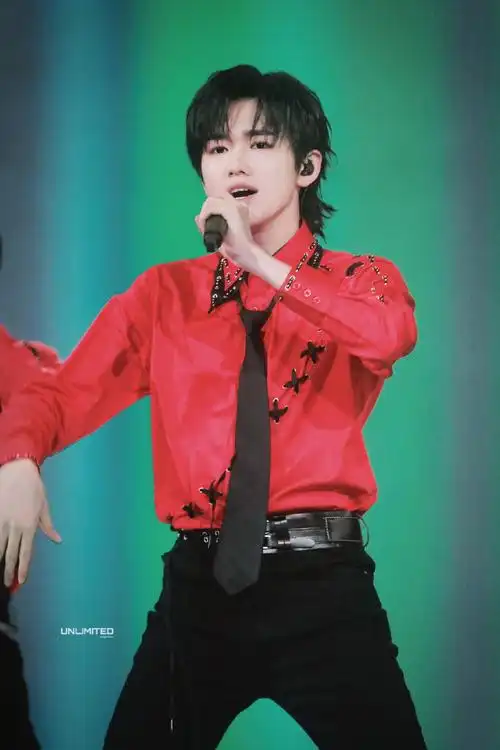 宋亚轩超话90#宋亚轩 心动无限#201220 | 腾讯星光大赏端午安康93