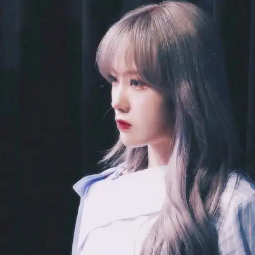 李露朵luda头像/by沈灿阳