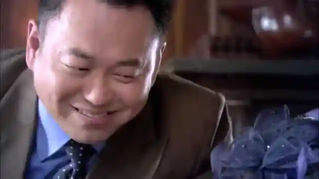 千金女贼汤虎给杜小寒找来砒霜要害叶夫人心狠手辣