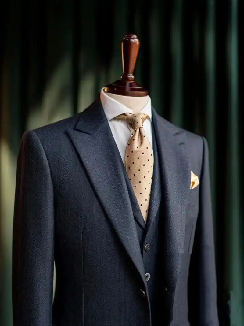 西装定制 婚礼西装 商务正装～|||年轻 - 抖音