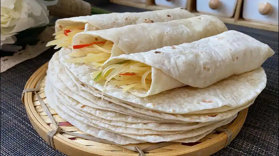 外面3块1张的烙馍,教你在家做,1分钟烙10张,不干不硬还筋道