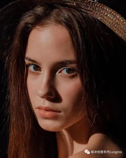 模特的魅力:美丽碎了一地|超模|人物|摄影师|人像作品_网易订阅