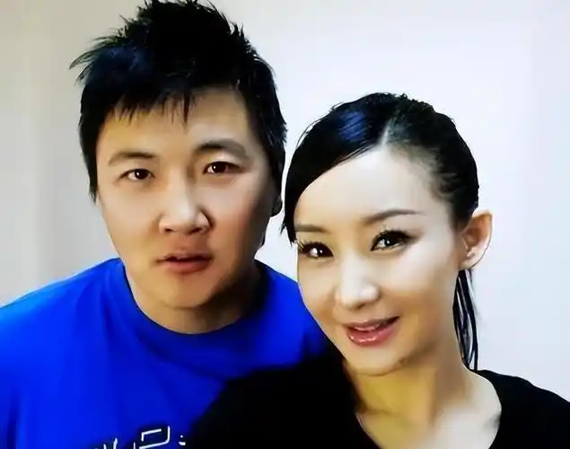 15年后,再看孙楠妻子潘蔚状况,才知道她和买红妹谁更"聪慧"