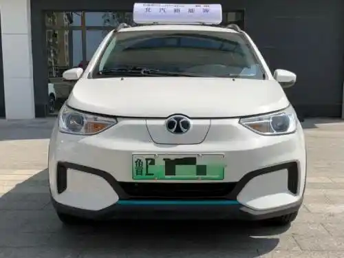 行驶百公里只需5元电费 北汽新能源ec3东营上市