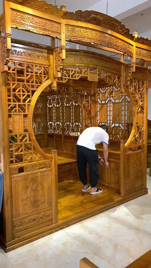 金丝楠木千工拔步床