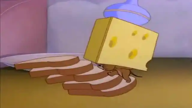 猫和老鼠:杰瑞被小猫咪整,想吃块蛋糕咋就这么难呢!