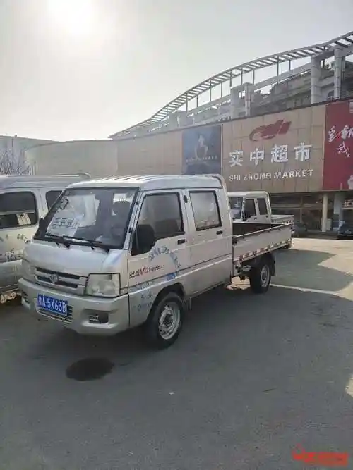 8辆双排货车转让.