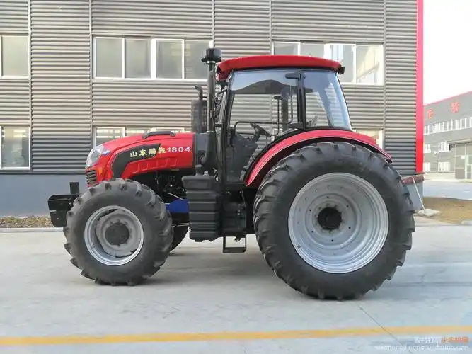 1804型轮式拖拉机